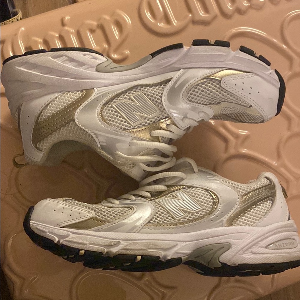 New Balance KIDS White and Gold Sneakers
